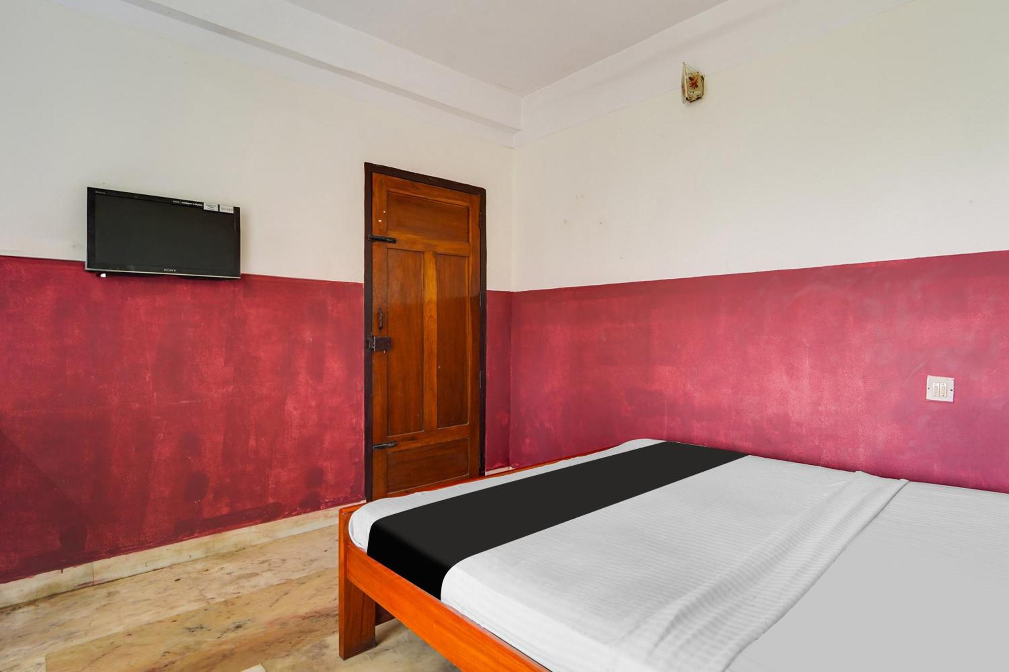 Hotel O Sai Tourist Home Thiruvananthapuram Buitenkant foto